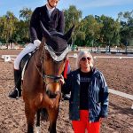 Viktoria Karst auf Gallordo H mit Besitzerin Sabine Herberger