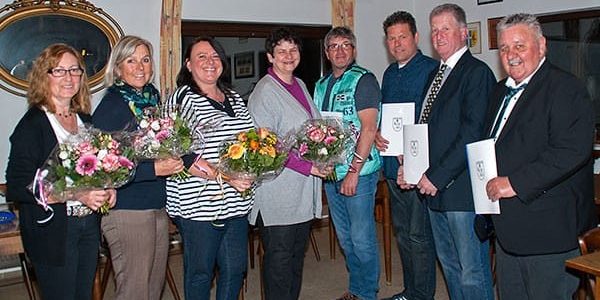 geehrte Vorstandsmitglieder